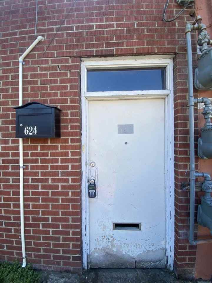 624 Se Main St - Photo 2 of 10
