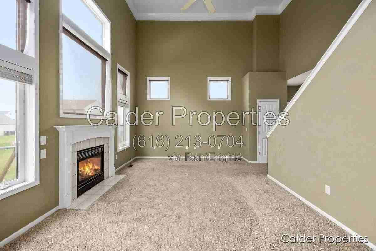 5686 E Falling Leaf Dr Se - Photo 7 of 10