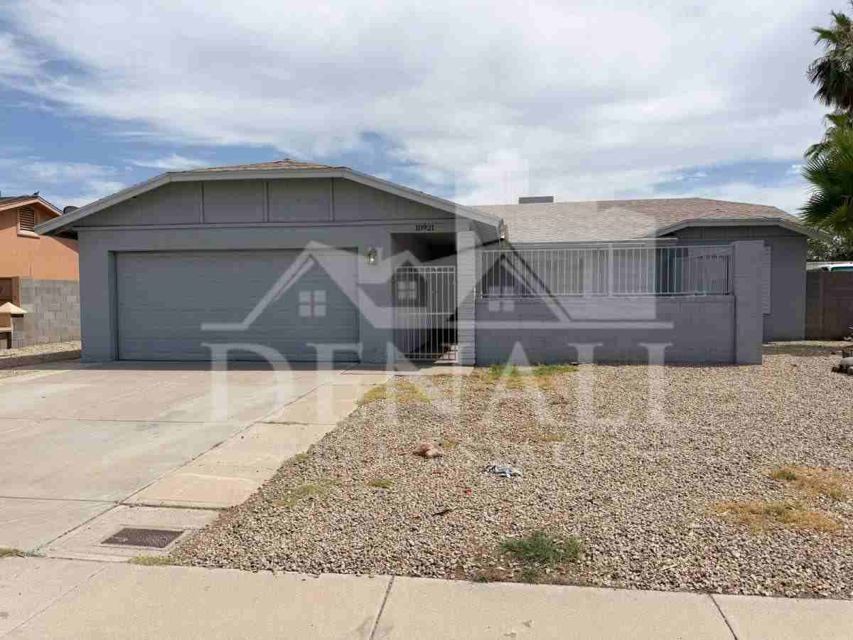 10921 W Sells Dr - Photo 2 of 10