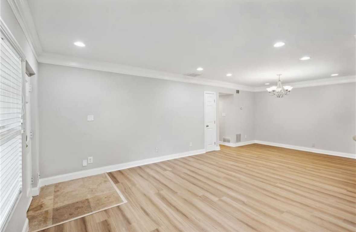 6980 Roswell Rd #B - Photo 2 of 20