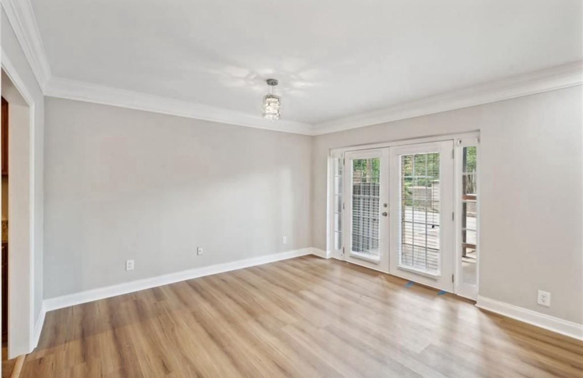 6980 Roswell Rd #B - Photo 5 of 20
