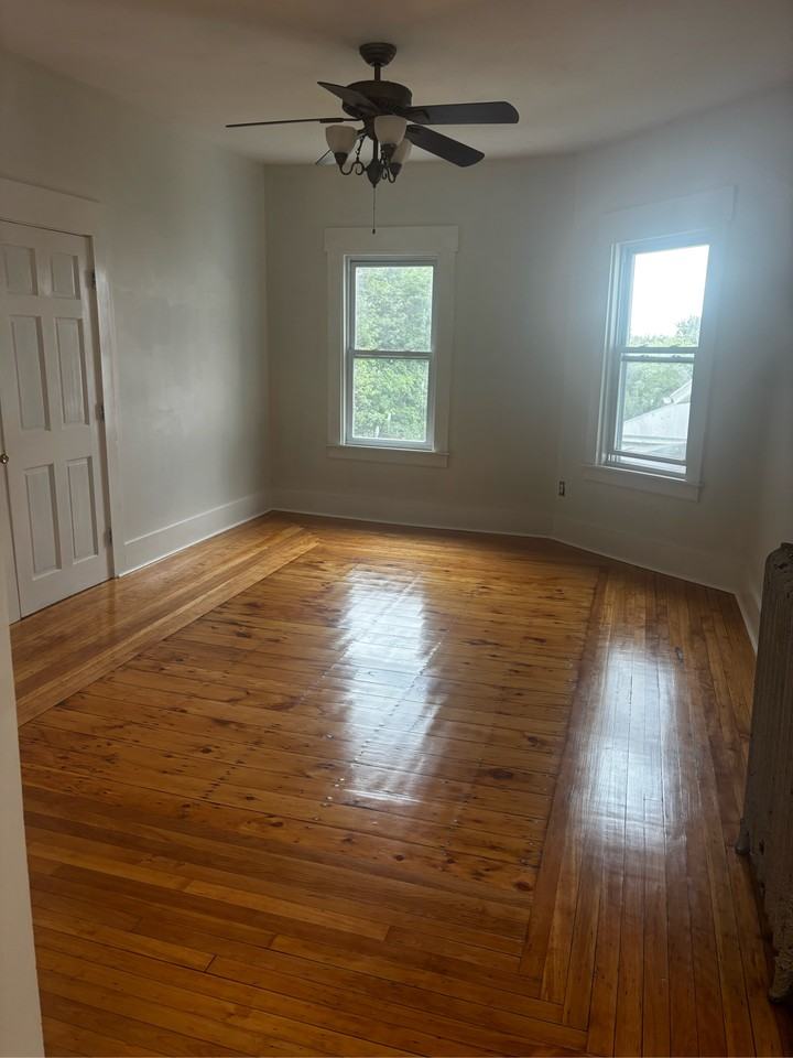 46 Channing St #2 - Photo 3 of 11