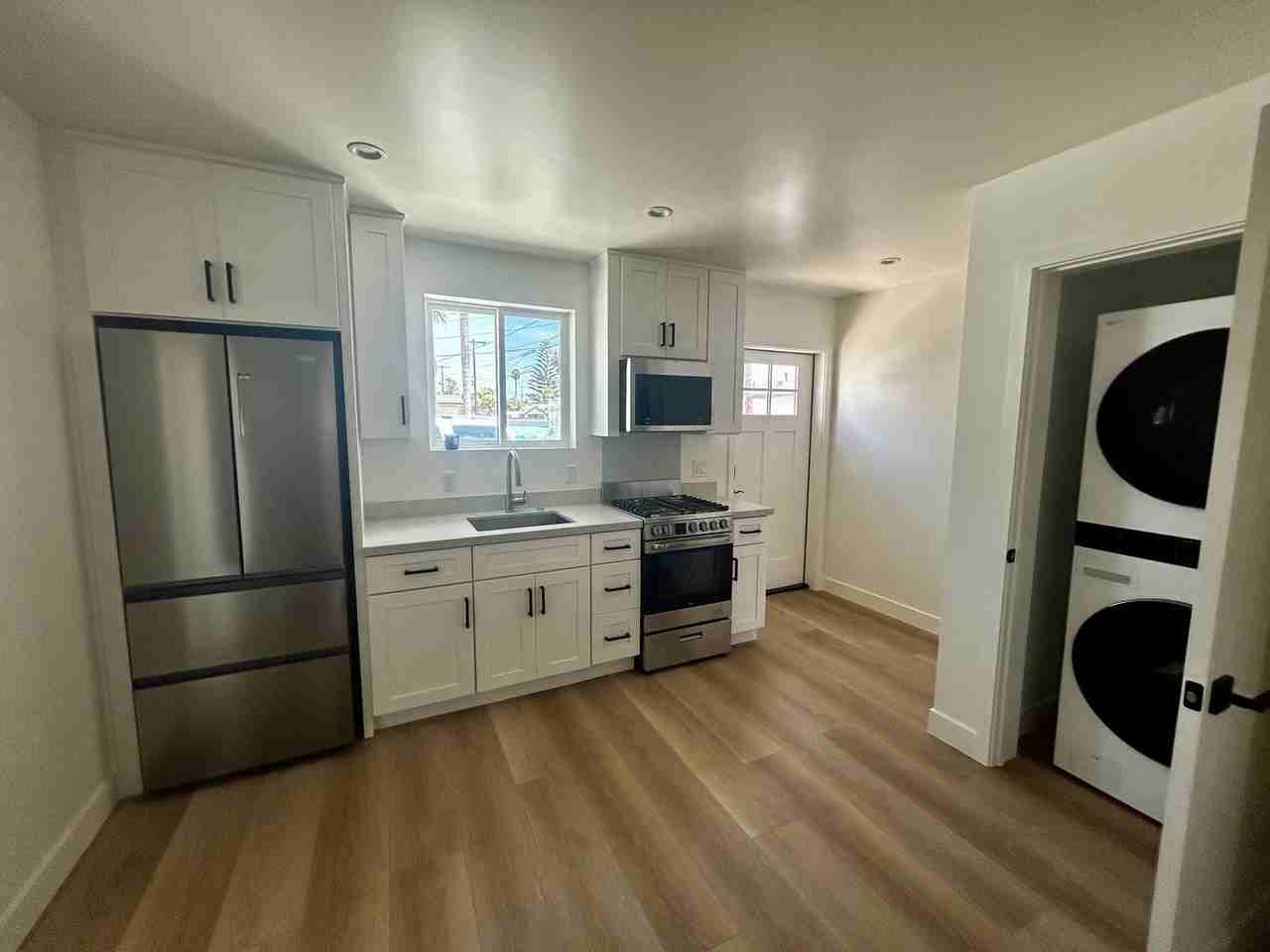 3232 1/2 Fournier St #NA - Photo 6 of 11