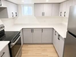featured image of 31 Beverley St #2