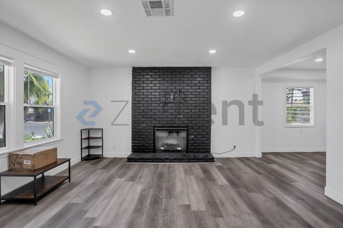 503 W Fountain Way - Photo 7 of 23