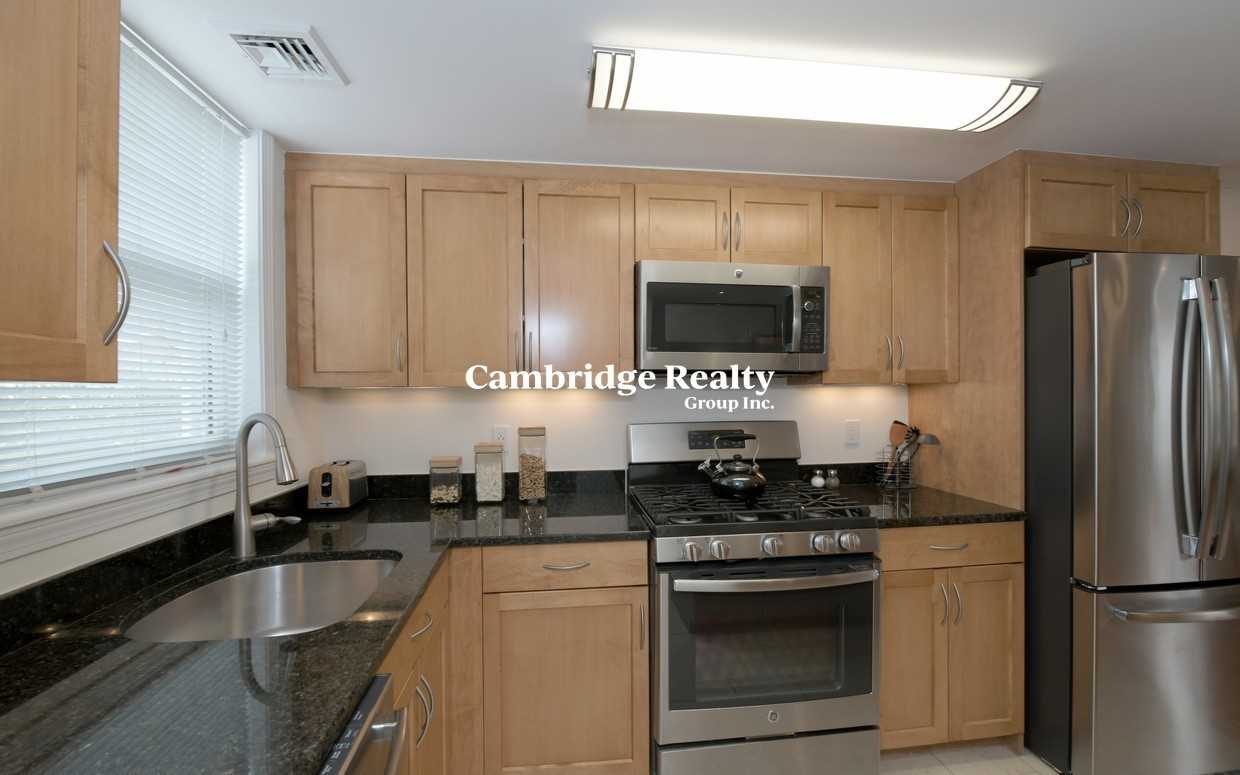 162 Gerry Rd #G162 - Photo 6 of 19