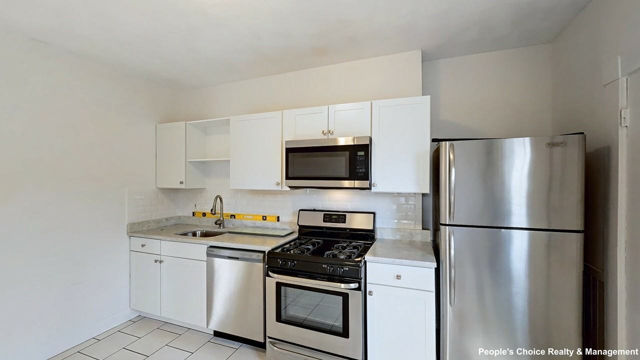 15 Vinal Ave #2B - Photo 3 of 15