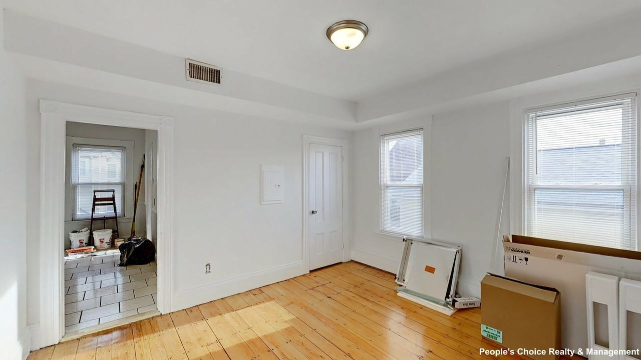 15 Vinal Ave #2B - Photo 4 of 15
