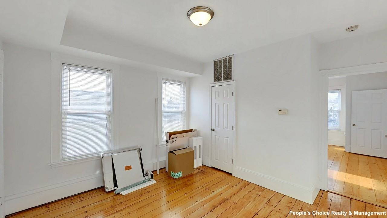 15 Vinal Ave #2B - Photo 5 of 15