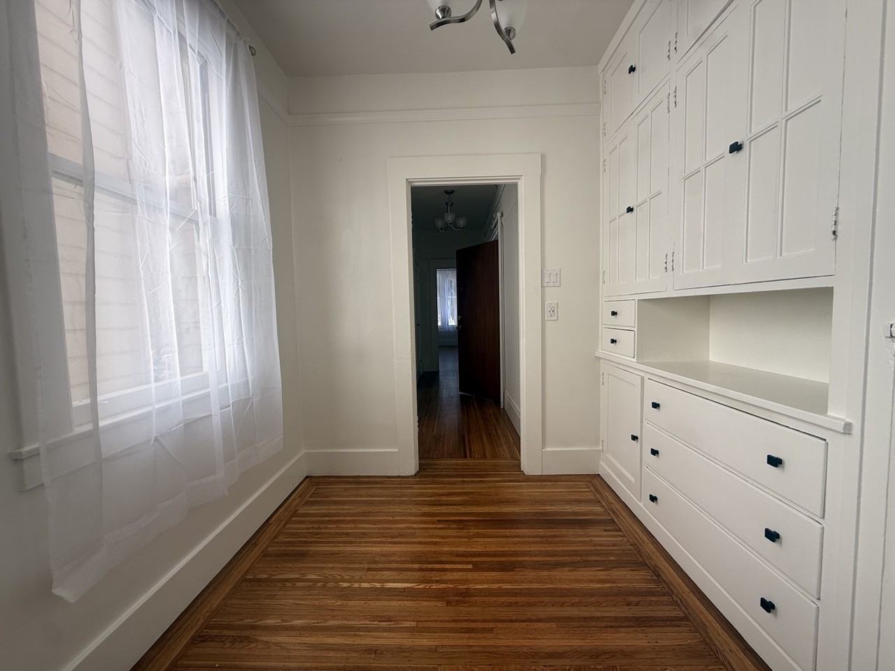 2245 Larkin St #6 - Photo 5 of 12