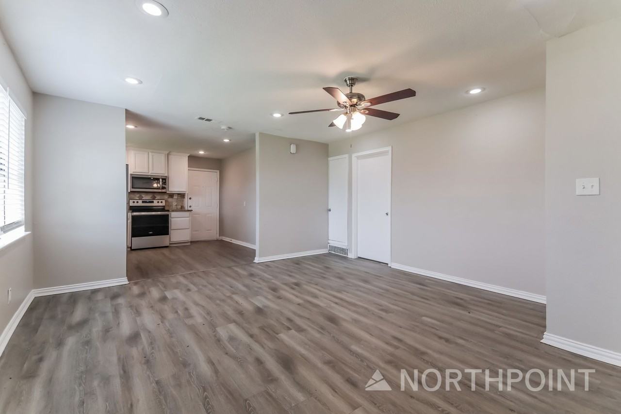 9946 Bowman Blvd - Photo 3 of 31