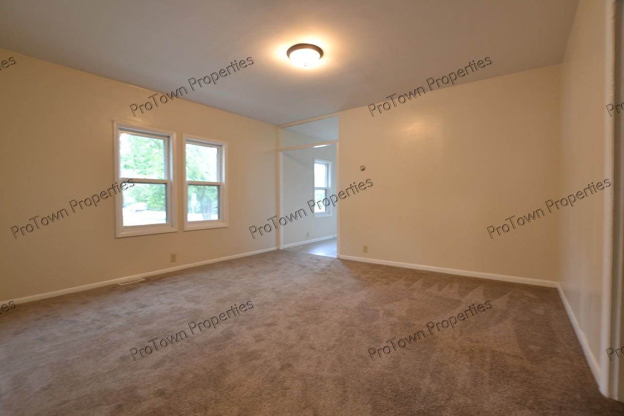 301 Wheeler Avenue - Photo 2 of 13
