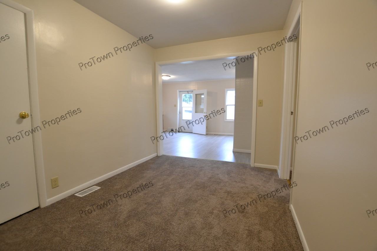 301 Wheeler Avenue - Photo 4 of 13