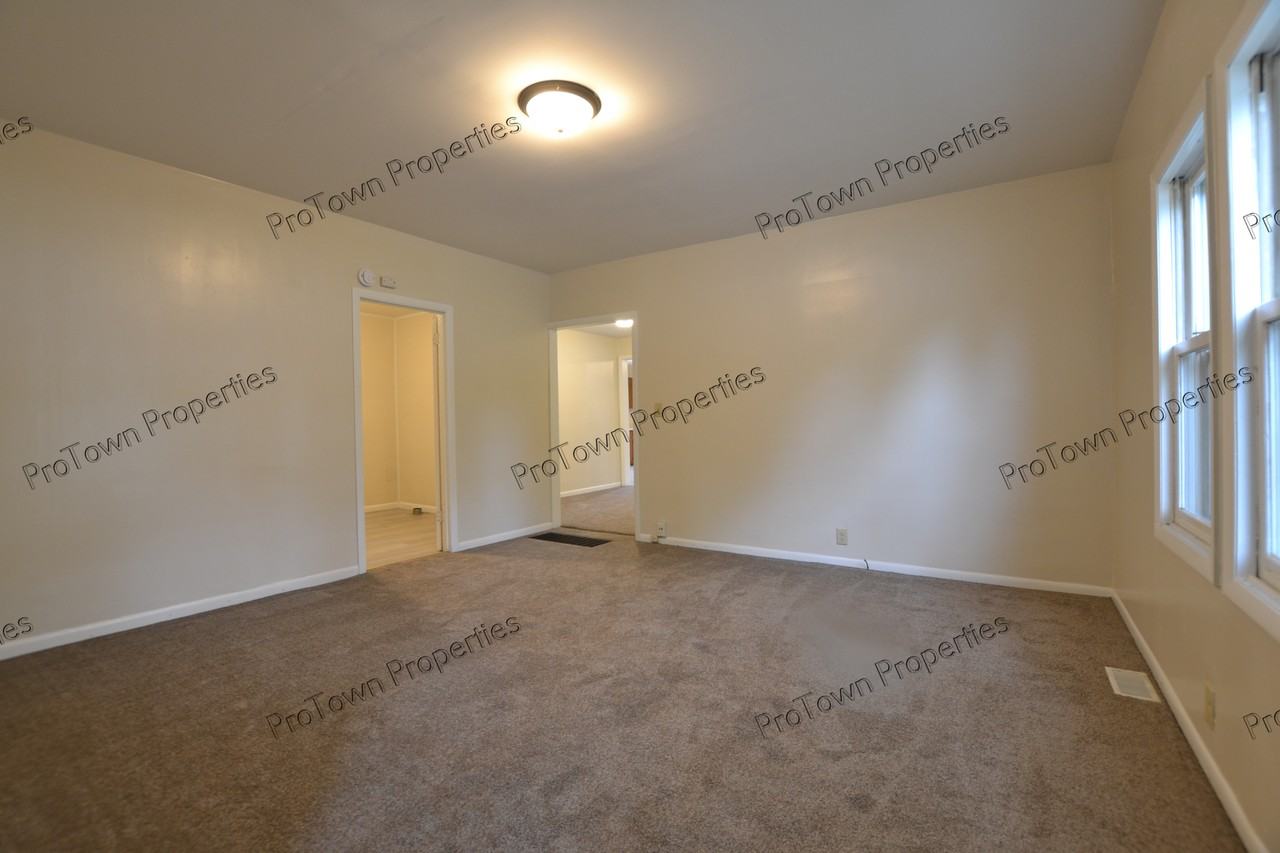 301 Wheeler Avenue - Photo 5 of 13