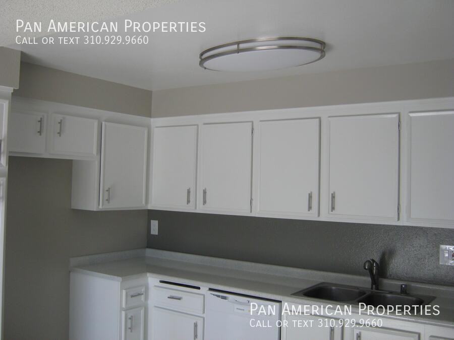 Ramona Apartments - Photo 3 of 11
