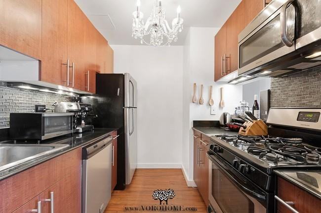 99 John St #1601 - Photo 2 of 7