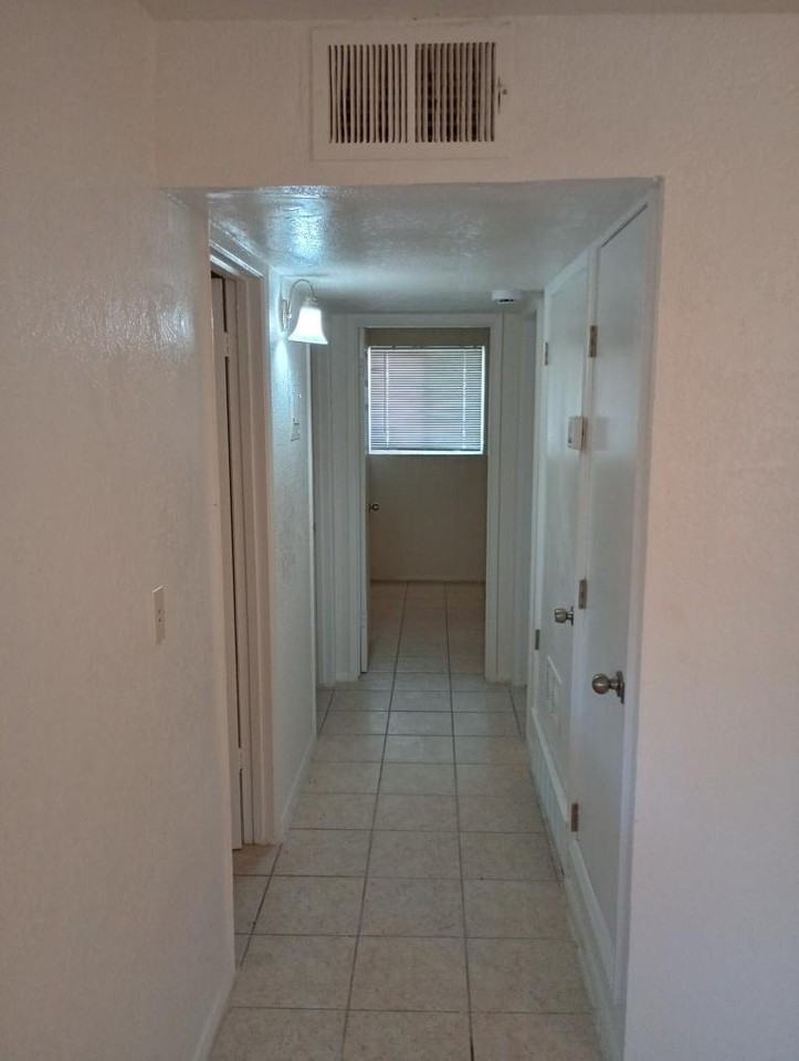 401 N D St #34 - Photo 4 of 20