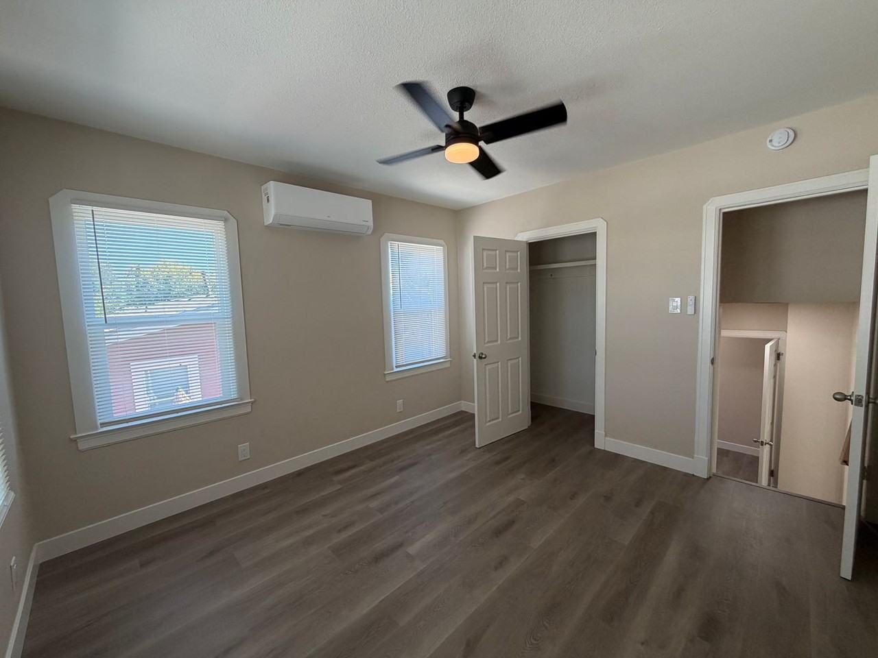 1225 Pine St - Photo 6 of 18