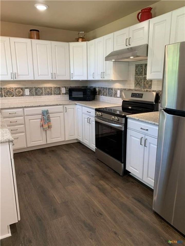952 Fannin Loop - Photo 5 of 15