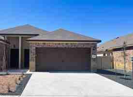 featured image of 1498 Lucille St