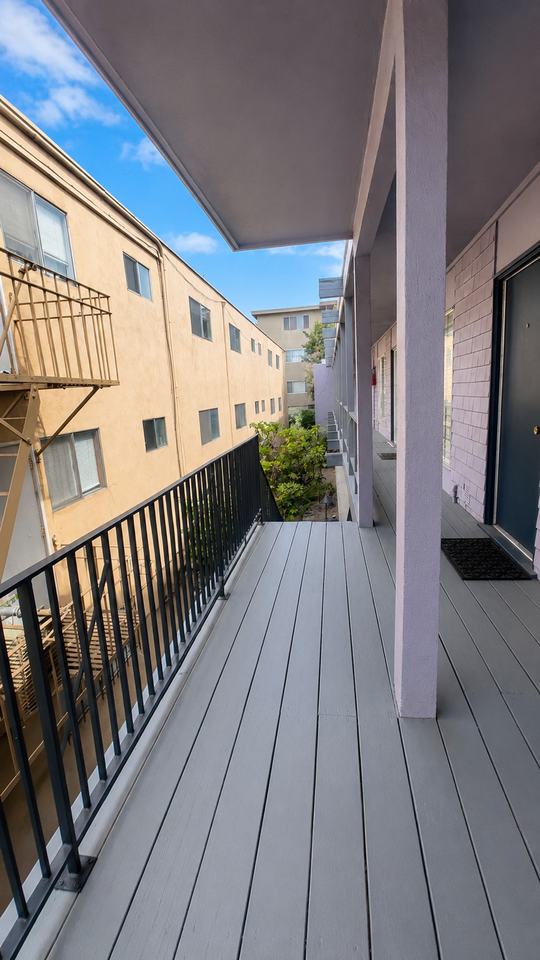 731 Oakland Ave - Photo 4 of 4
