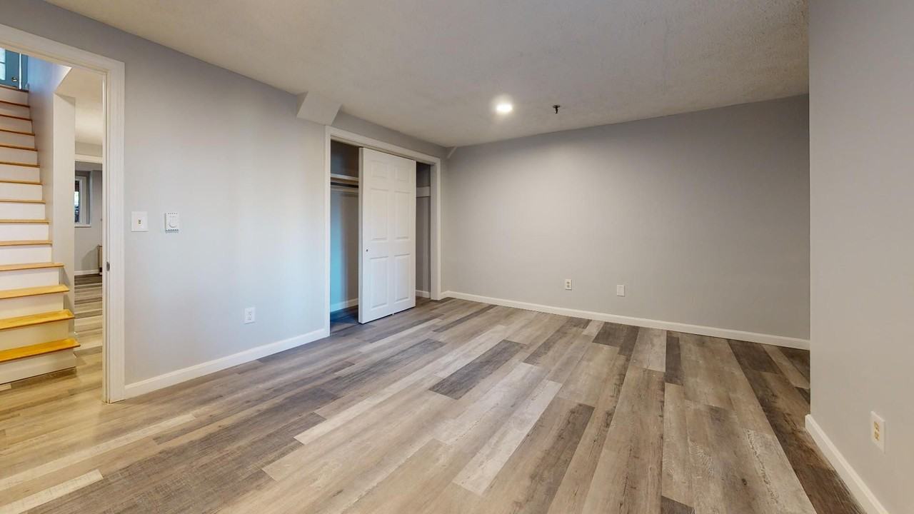 24 State St - Photo 2 of 42
