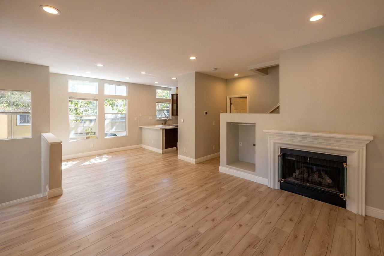 3568 Madison Cmn - Photo 5 of 17