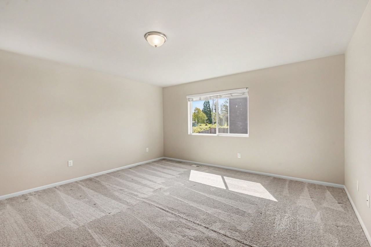 13302 324th Dr Se - Photo 7 of 16