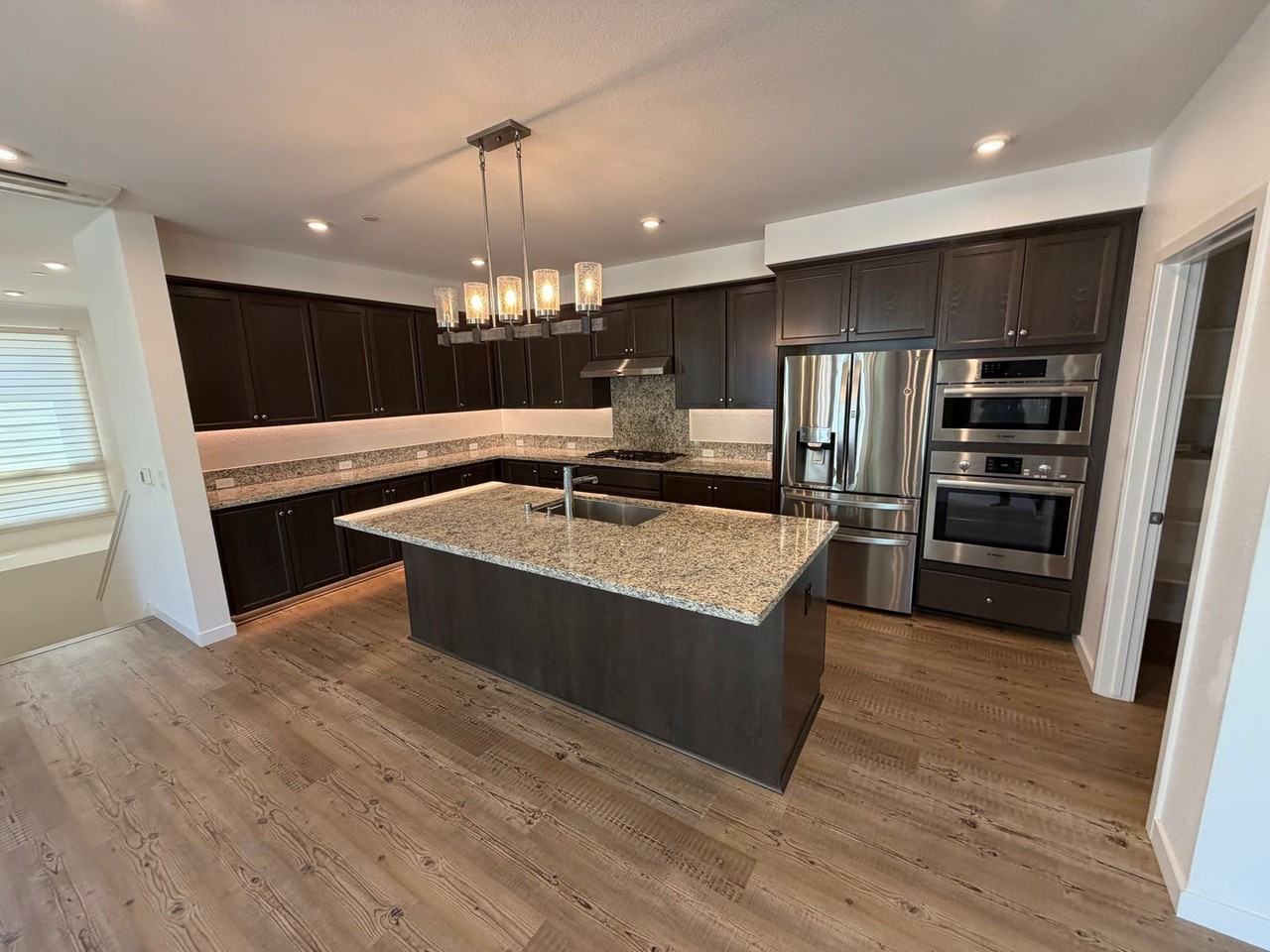 5730 Kemper Pl - Photo 3 of 11