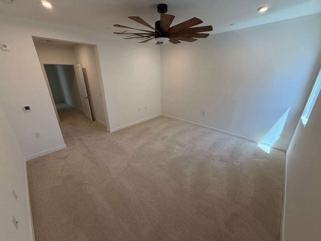 5730 Kemper Pl - Photo 7 of 11