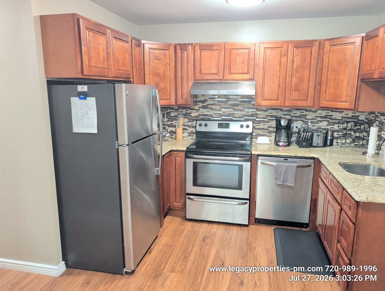 725 S Clinton St - Photo 2 of 19