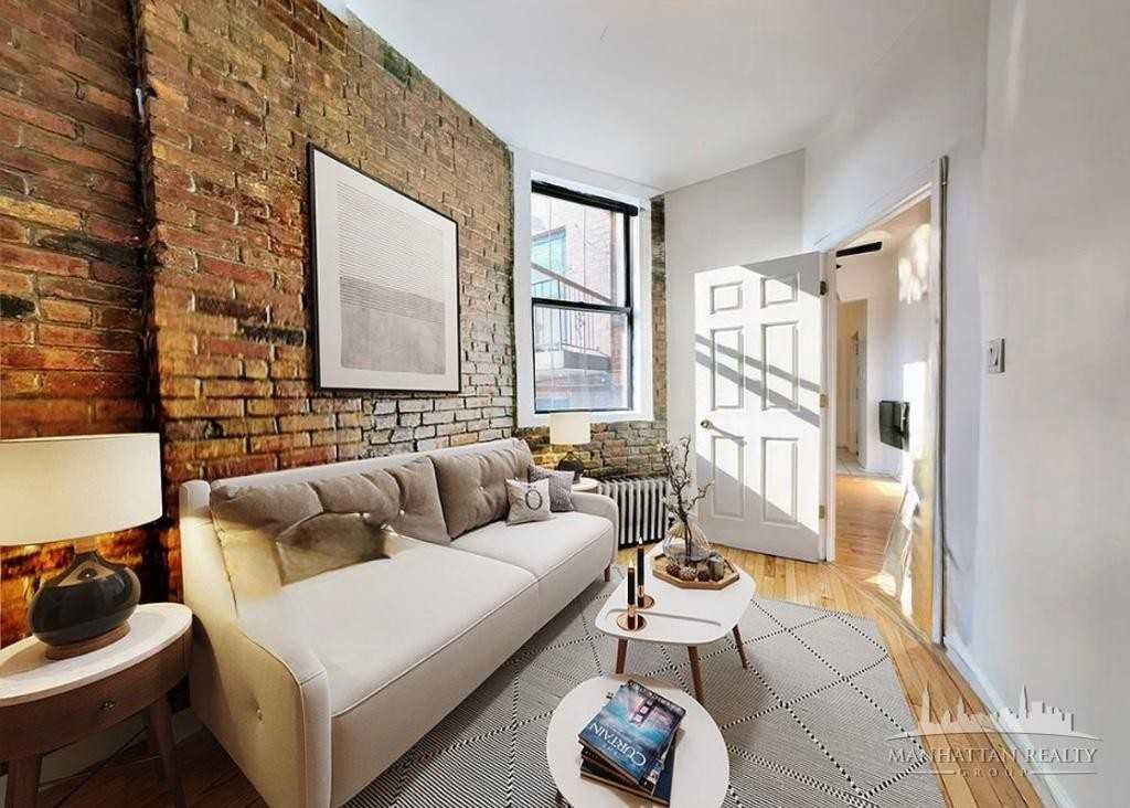 Rivington St #4 - Photo 5 of 7