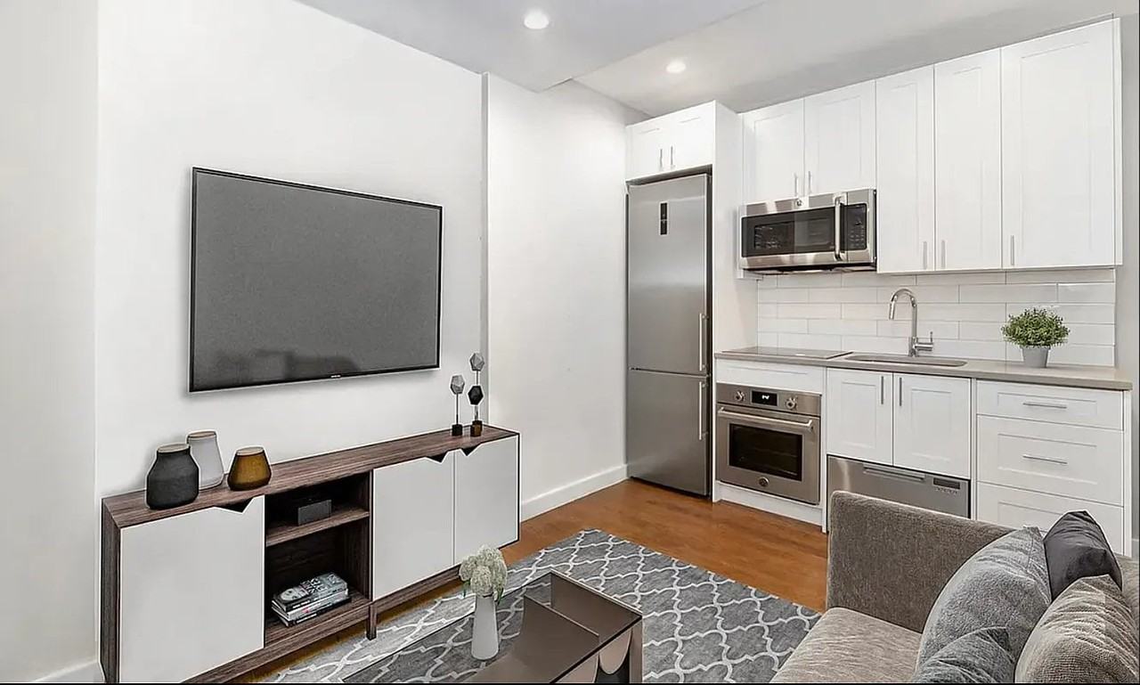 130 1st Ave #4R