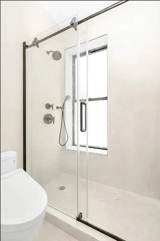314 W 51st St #1C - Photo 7 of 7