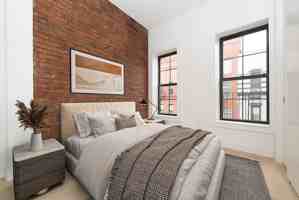 featured image of 248 Mott St #13