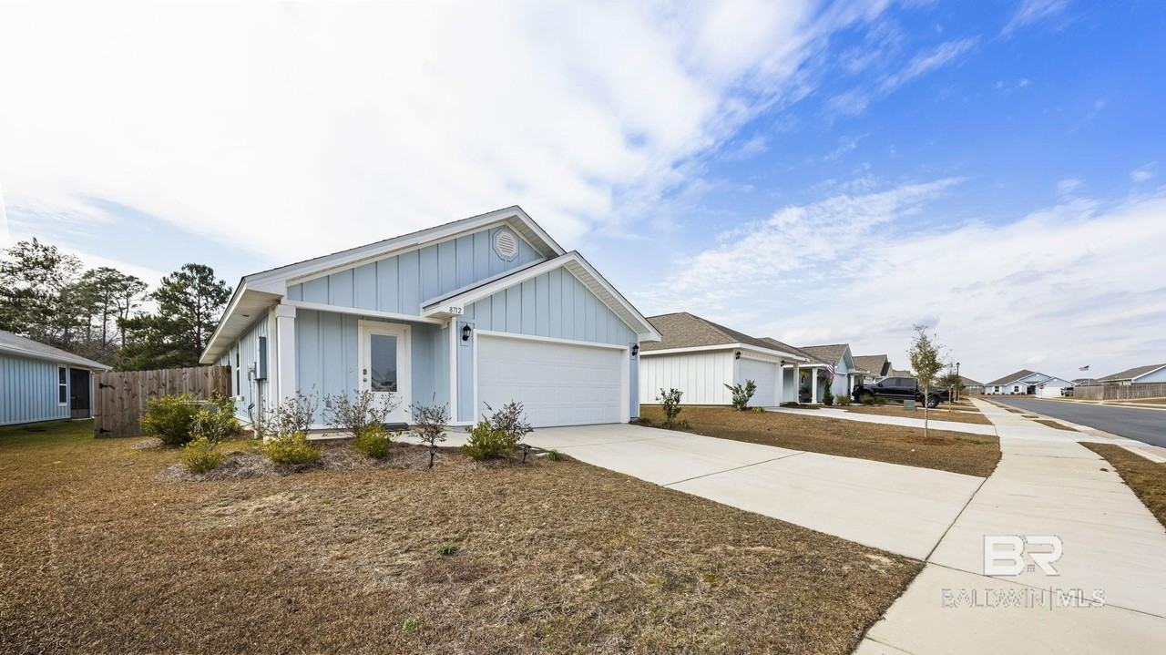 8712 Summer Bay Ln - Photo 3 of 36