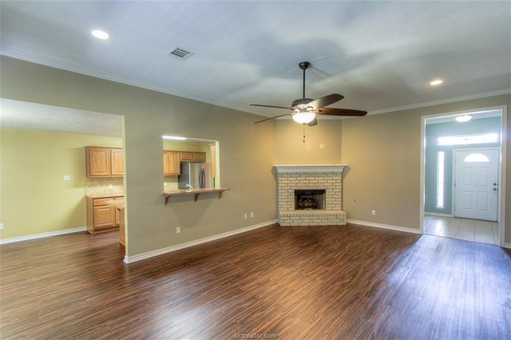 1508 Bluefield Ct - Photo 4 of 18