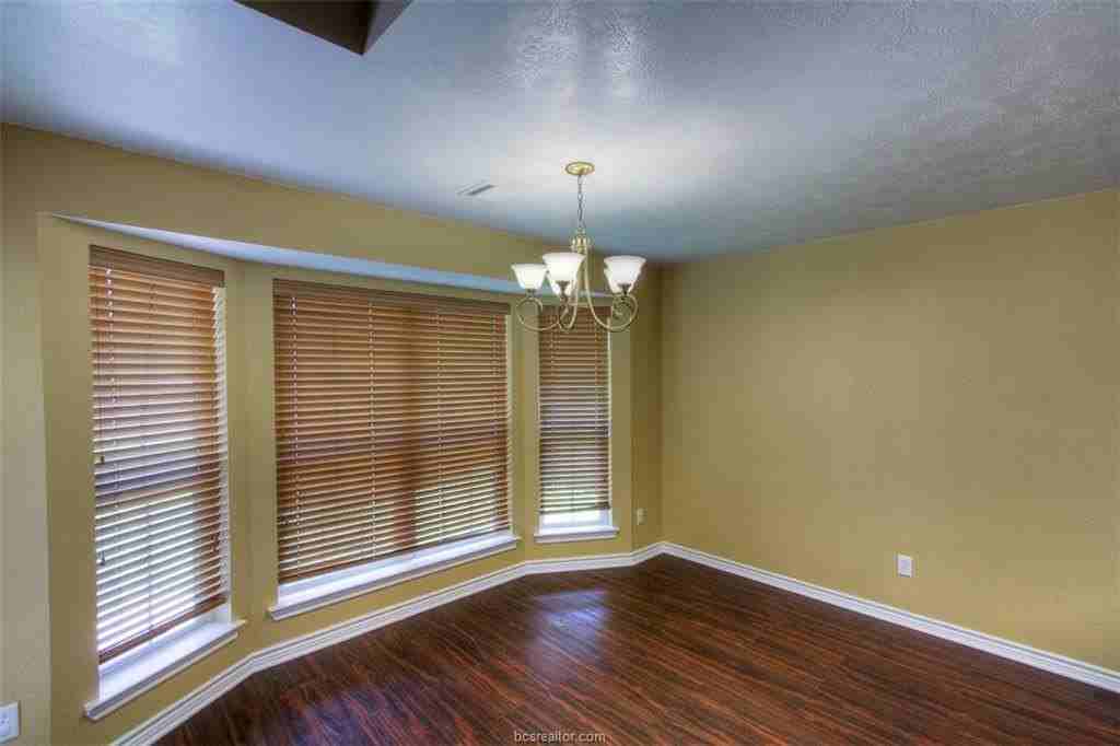1508 Bluefield Ct - Photo 5 of 18