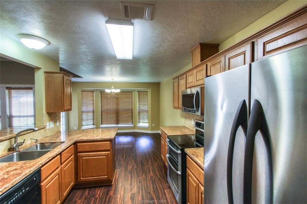 1508 Bluefield Ct - Photo 7 of 18