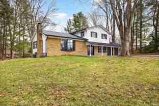 633 S Ravencrest Ave - Photo 1 of 1