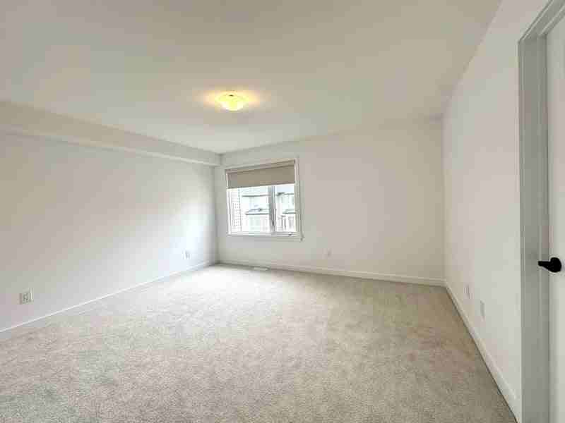 171 Bliss Crescent - Photo 6 of 13