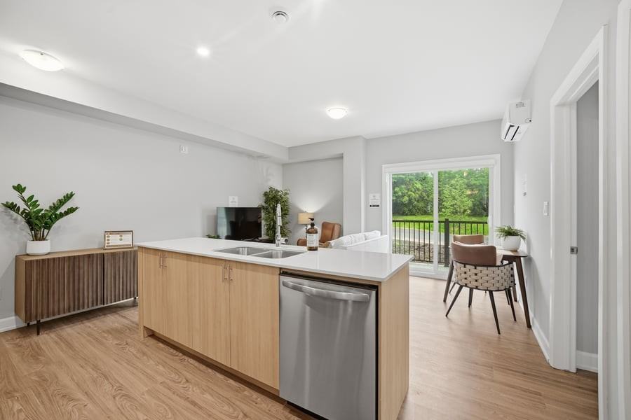 2396 Cleroux Cres Unit 113 - Photo 6 of 14