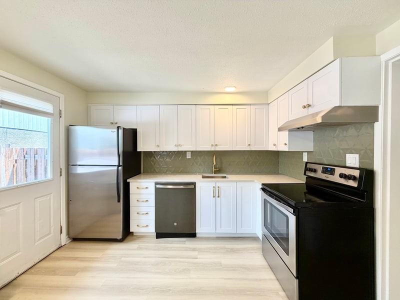1520 Beaverpond Drive Unit A - Photo 2 of 13