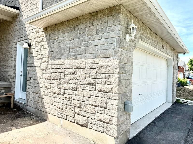291 Stiver Street Unit A - Photo 2 of 14