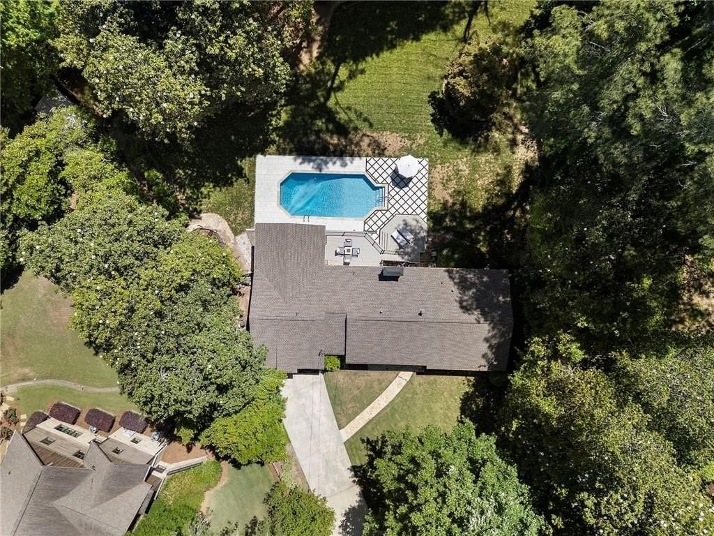 4770 Chatworth Ct - Photo 4 of 50