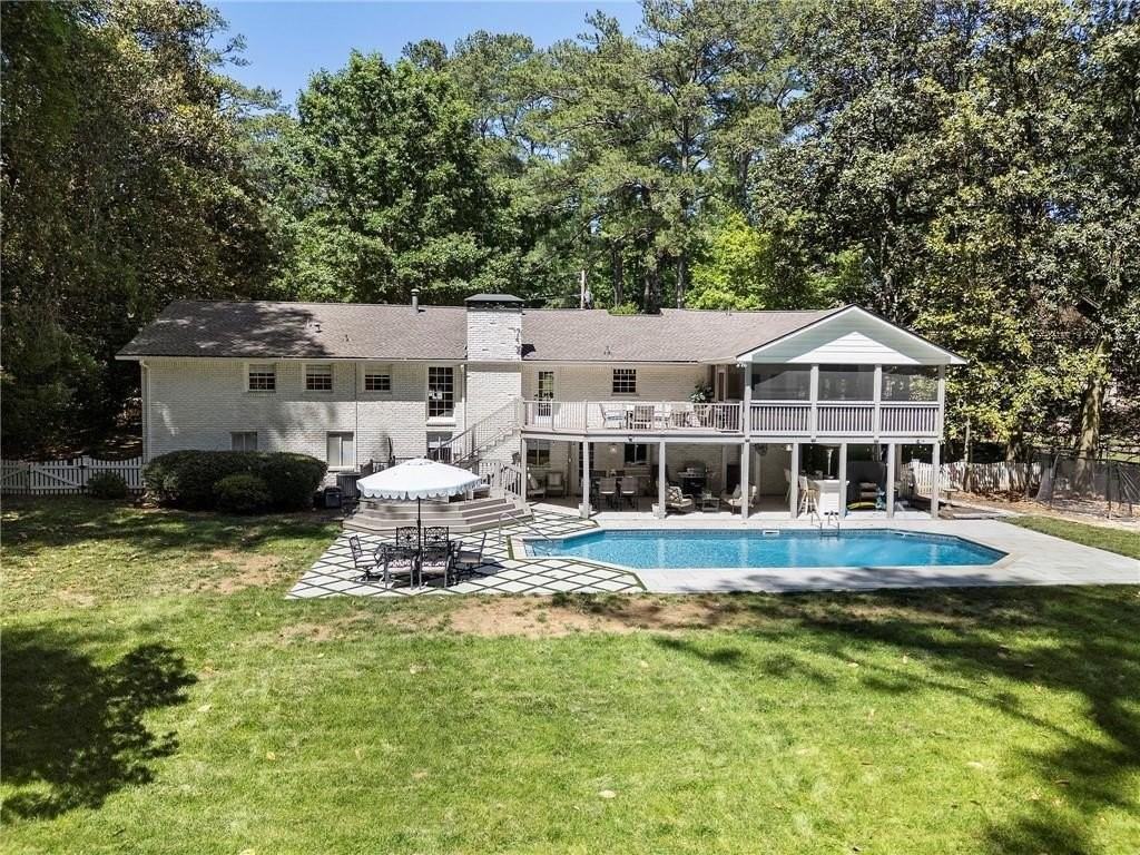 4770 Chatworth Ct - Photo 6 of 50