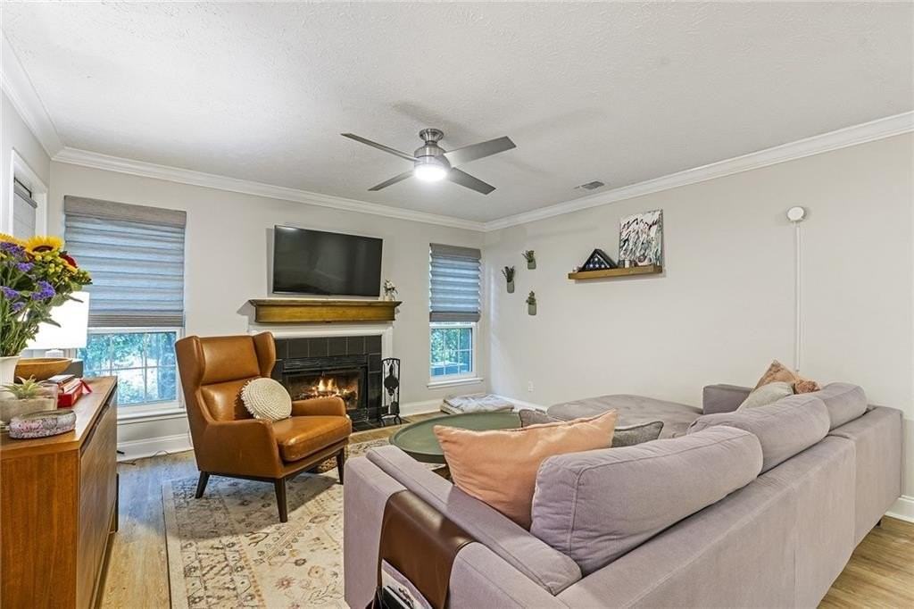 6800 Glenridge Dr #6820A - Photo 4 of 28
