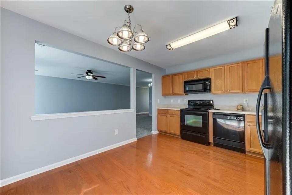 2820 Mayfair Dr - Photo 7 of 22