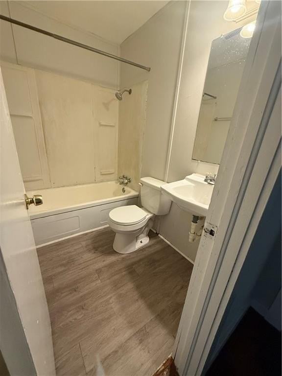 411 8th Ave - Photo 7 of 10