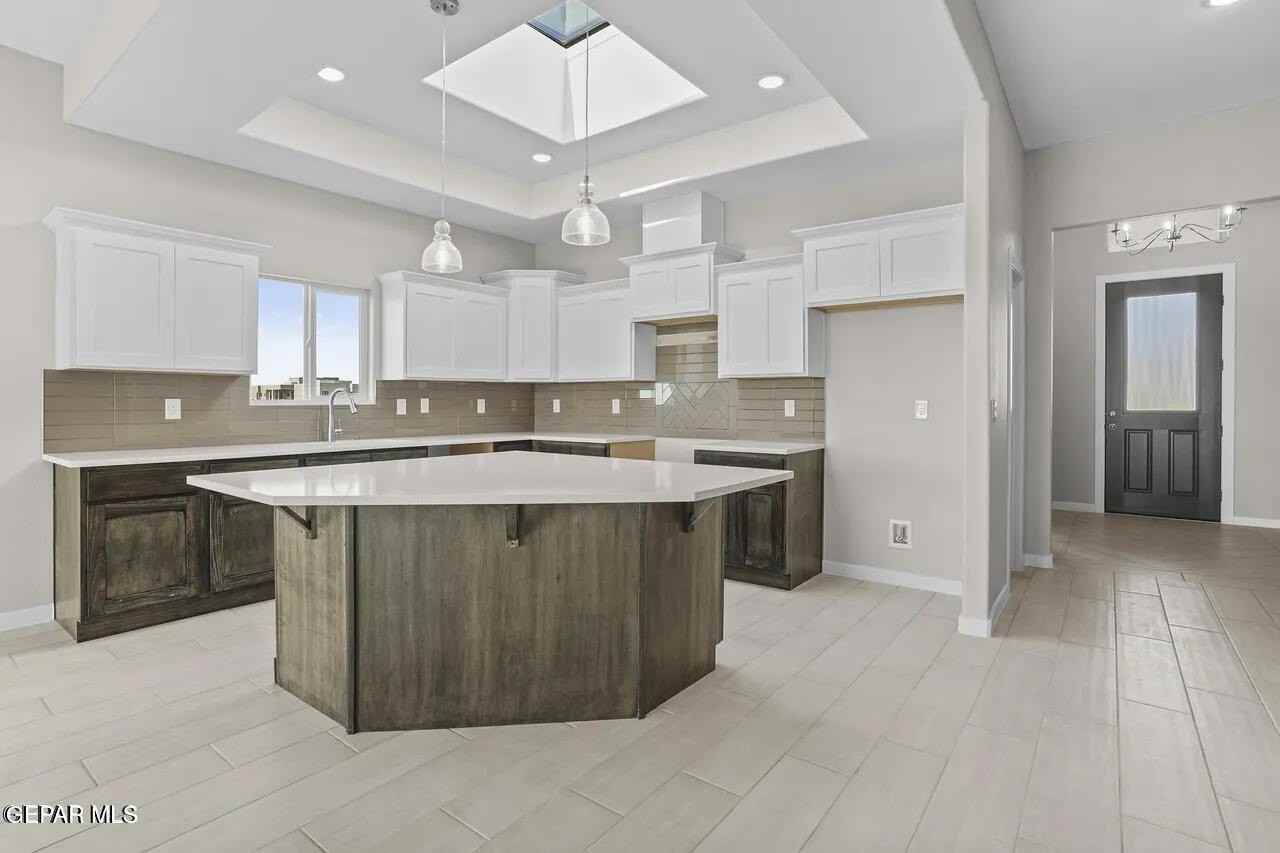 1408 Harlan Point Pl - Photo 4 of 13